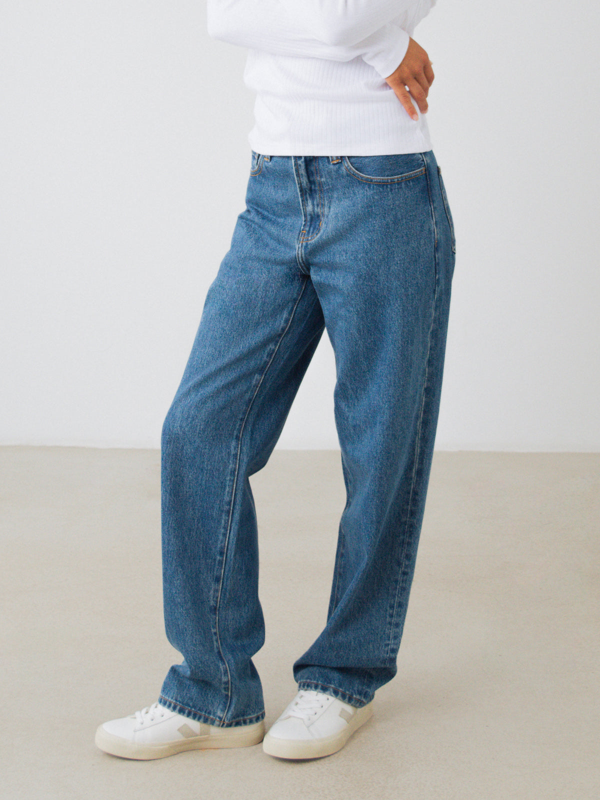 Straight Jeans