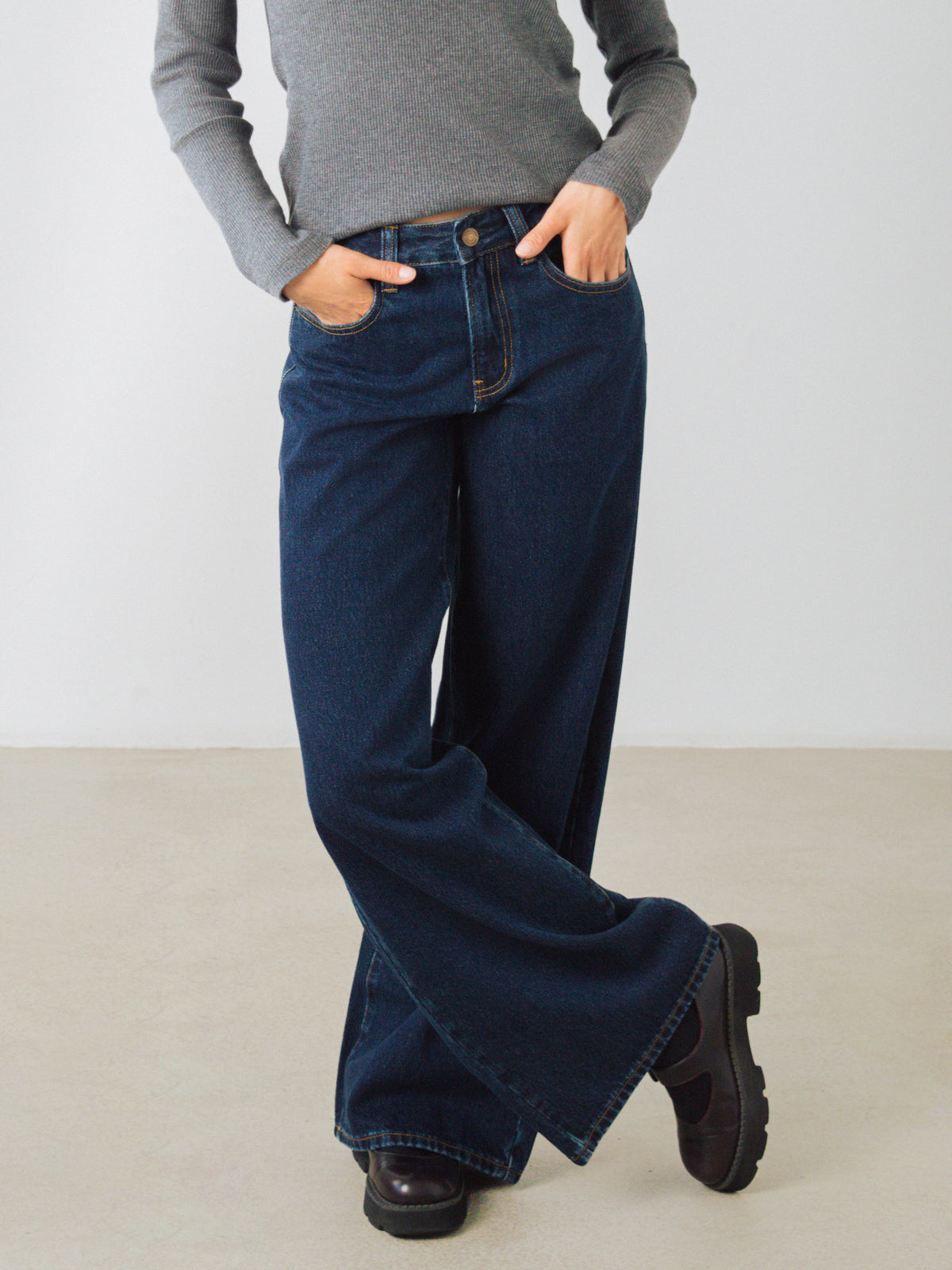 Wide Jeans